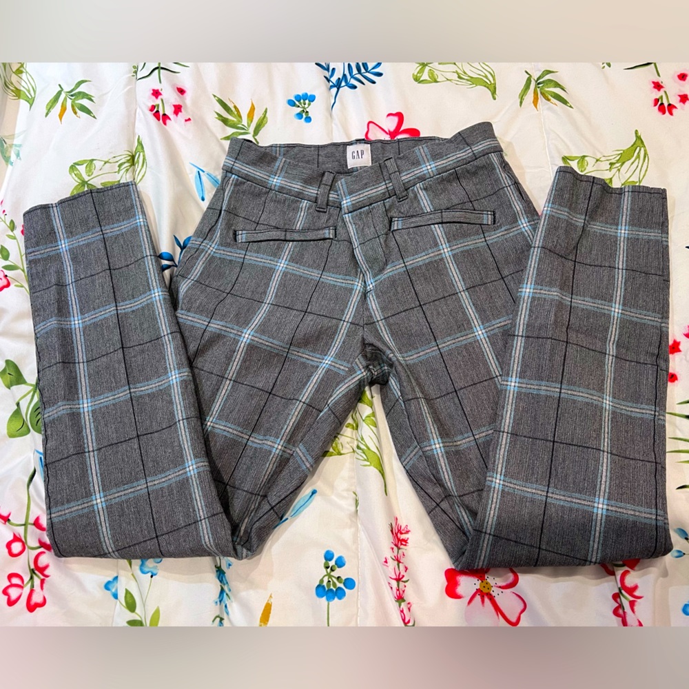 Gap Pants size 0 Signature Skinny Ankle